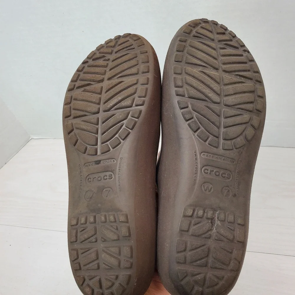 Crocs Women's Faux Fur Lined Ballet Flats Brown Comfort Shoes Size 7 W‎